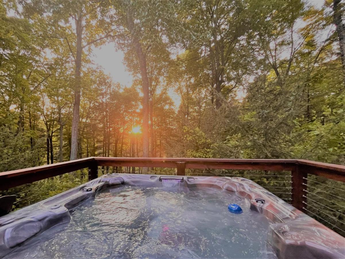 Beautiful Cabin On 83 Acres Near New River Gorge National Park Hico エクステリア 写真