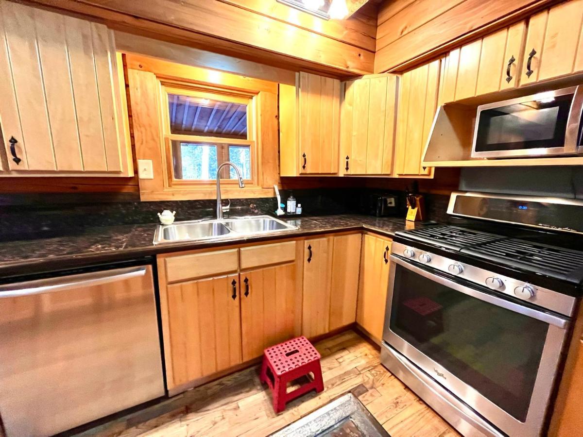 Beautiful Cabin On 83 Acres Near New River Gorge National Park Hico エクステリア 写真